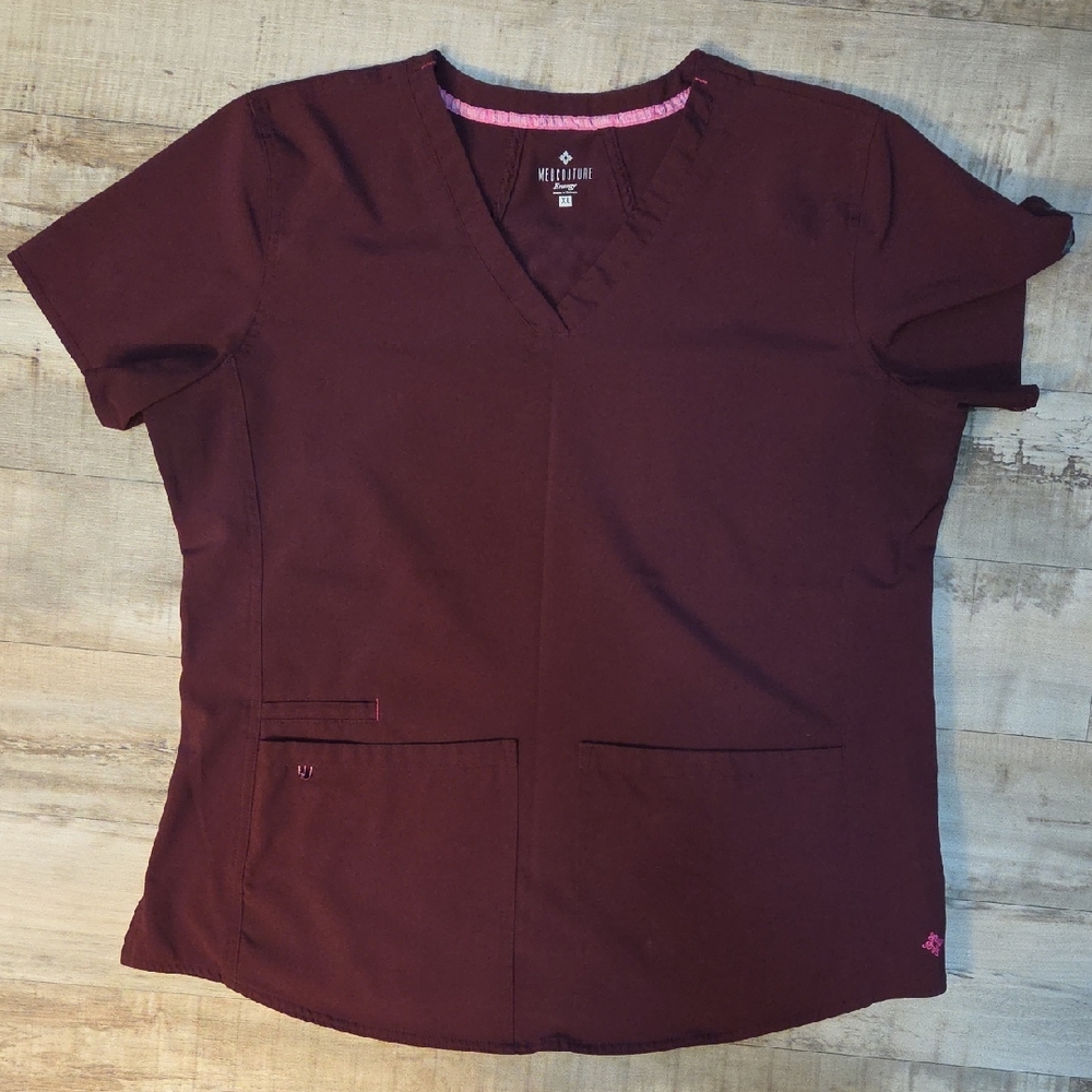 Med Couture Women's Dark Burgundy Short Sleeve Tee